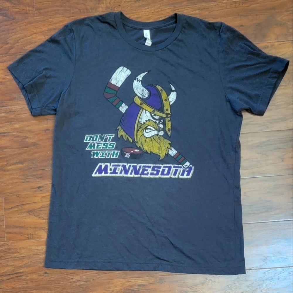 Vikings & Wild Don't Mess With Minnesota Unisex Bella Canvas Size Large T-Shirt